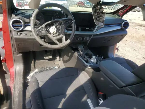 KL77LFEP0SC295579 2025 CHEVROLET TRAX - Image 8