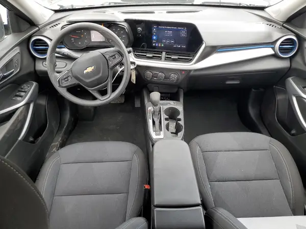 KL77LFEP0SC302255 2025 CHEVROLET TRAX - Image 8