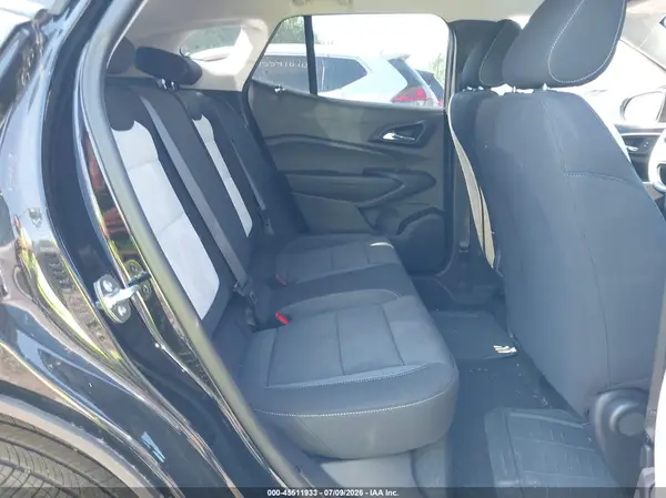 KL77LFEP0SC337751 2025 CHEVROLET TRAX - Image 8