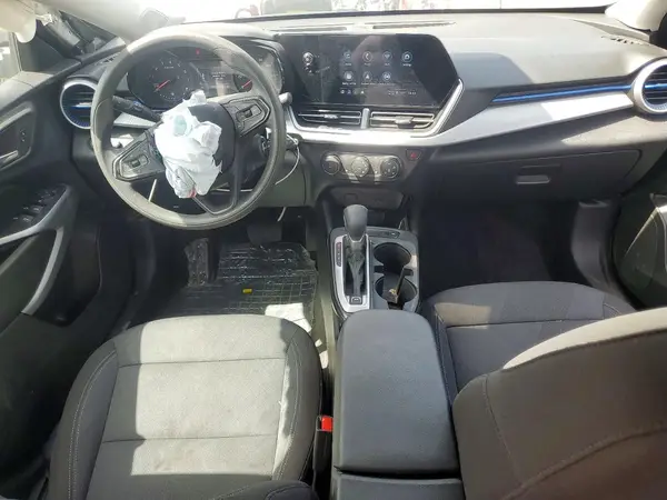 KL77LFEP0TC025236 2026 CHEVROLET TRAX - Image 8