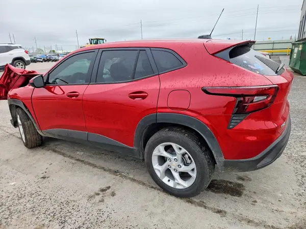 KL77LFEP0TC054350 2026 CHEVROLET TRAX - Image 2