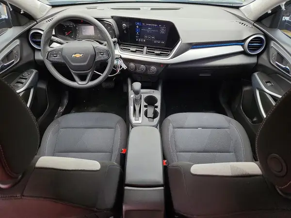 KL77LFEP0TC111016 2026 CHEVROLET TRAX - Image 8