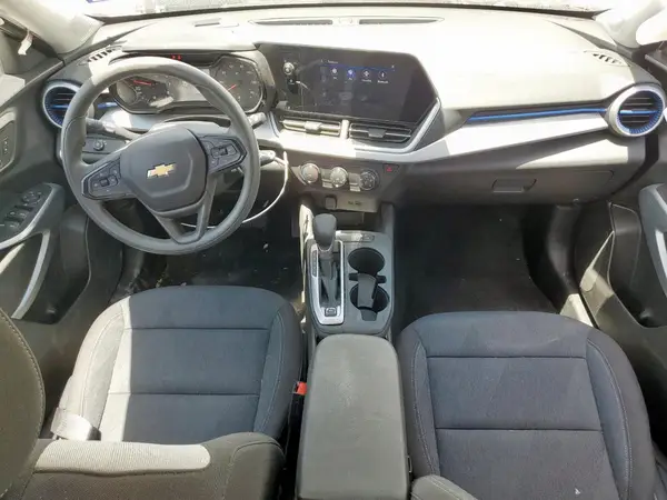 KL77LFEP1SC002238 2025 CHEVROLET TRAX - Image 8