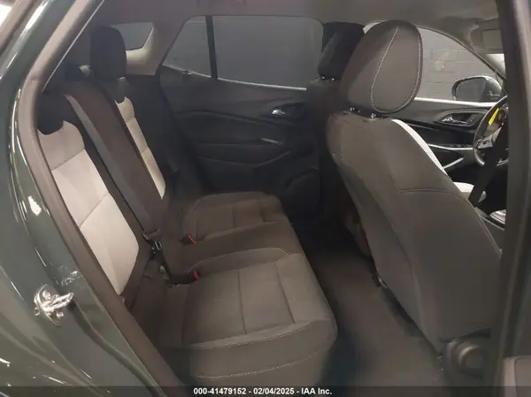 KL77LFEP1SC043842 2025 CHEVROLET TRAX - Image 8