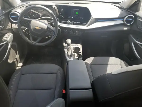 KL77LFEP1SC103733 2025 CHEVROLET TRAX - Image 8