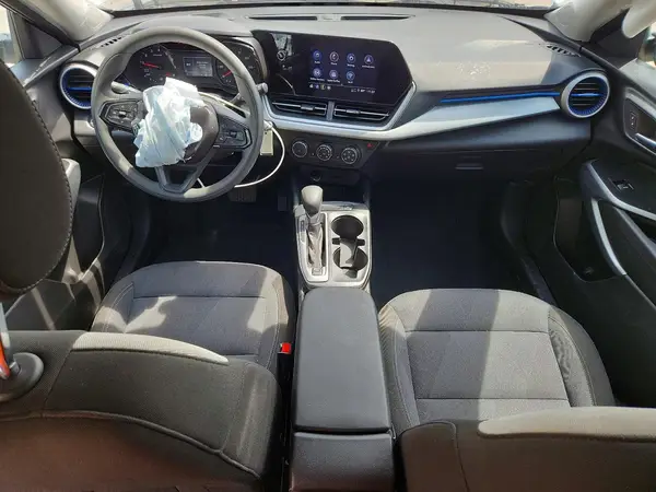 KL77LFEP1SC119754 2025 CHEVROLET TRAX - Image 8