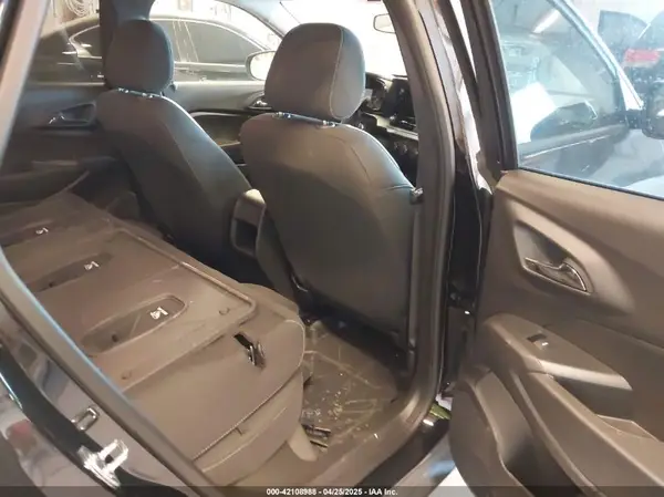 KL77LFEP1SC139003 2025 CHEVROLET TRAX - Image 8