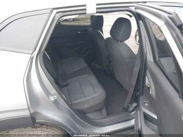 KL77LFEP1SC146128 2025 CHEVROLET TRAX - Image 8