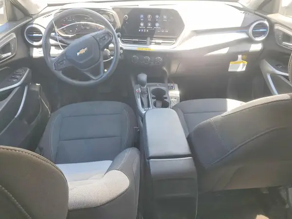 KL77LFEP1SC168954 2025 CHEVROLET TRAX - Image 8