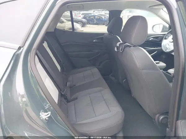 KL77LFEP1SC275244 2025 CHEVROLET TRAX - Image 8