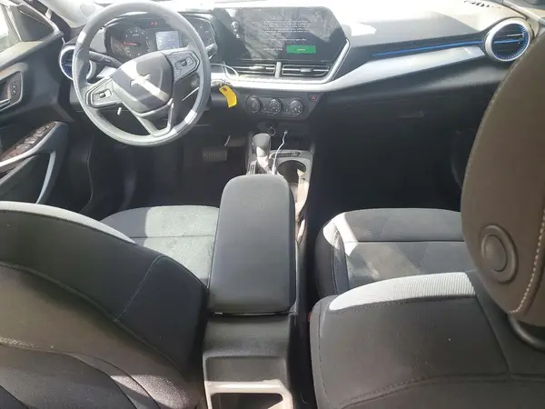 KL77LFEP1SC344417 2025 CHEVROLET TRAX - Image 8