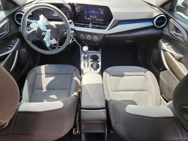 KL77LFEP1TC018327 2026 CHEVROLET TRAX - Image 8