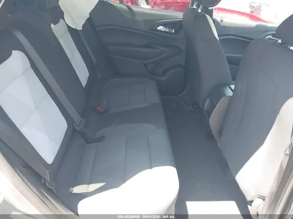 KL77LFEP1TC045012 2026 CHEVROLET TRAX - Image 8