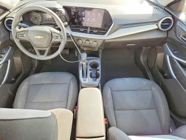 KL77LFEP2SC016763 2025 CHEVROLET TRAX - Image 8