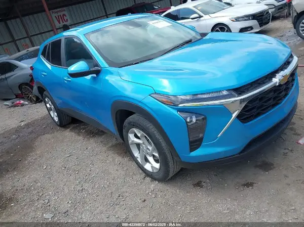 KL77LFEP2SC120458 2025 CHEVROLET TRAX - Image 1