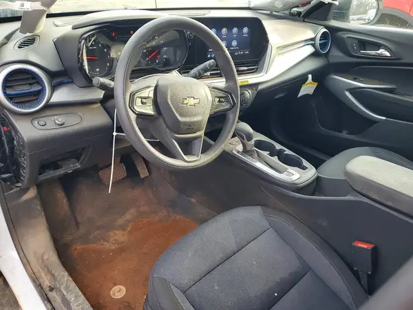 KL77LFEP2SC169305 2025 CHEVROLET TRAX - Image 8