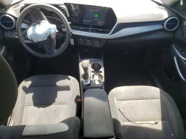 KL77LFEP2SC192096 2025 CHEVROLET TRAX - Image 8