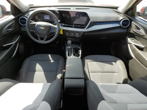 KL77LFEP2SC280470 2025 CHEVROLET TRAX - Image 8