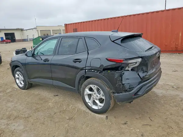 KL77LFEP2SC344264 2025 CHEVROLET TRAX - Image 2