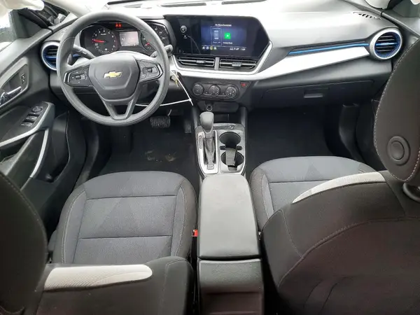 KL77LFEP2SC344264 2025 CHEVROLET TRAX - Image 8