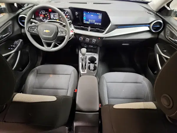 KL77LFEP2TC057329 2026 CHEVROLET TRAX - Image 8