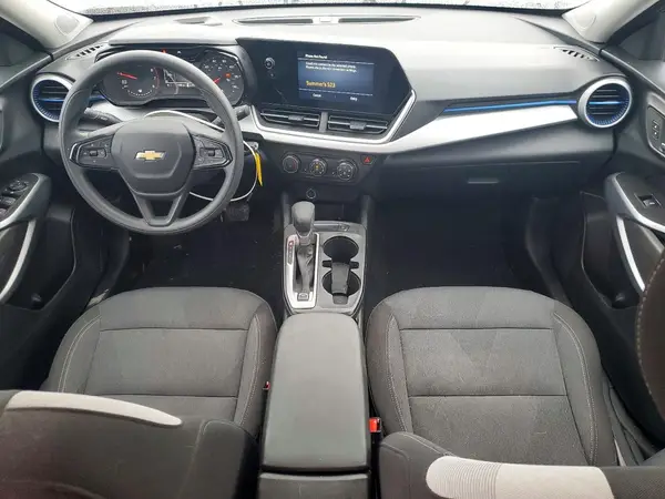 KL77LFEP3SC031207 2025 CHEVROLET TRAX - Image 8