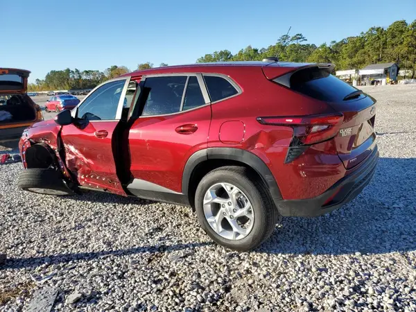KL77LFEP3SC043860 2025 CHEVROLET TRAX - Image 2