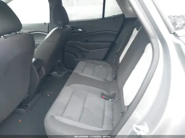KL77LFEP3SC128049 2025 CHEVROLET TRAX - Image 8