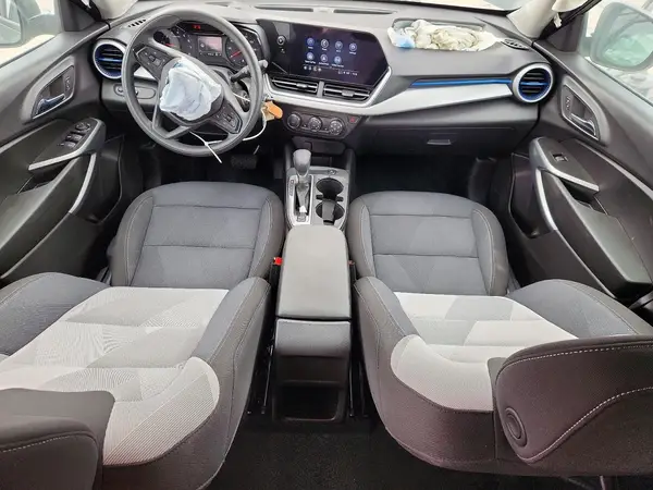 KL77LFEP3SC129394 2025 CHEVROLET TRAX - Image 8