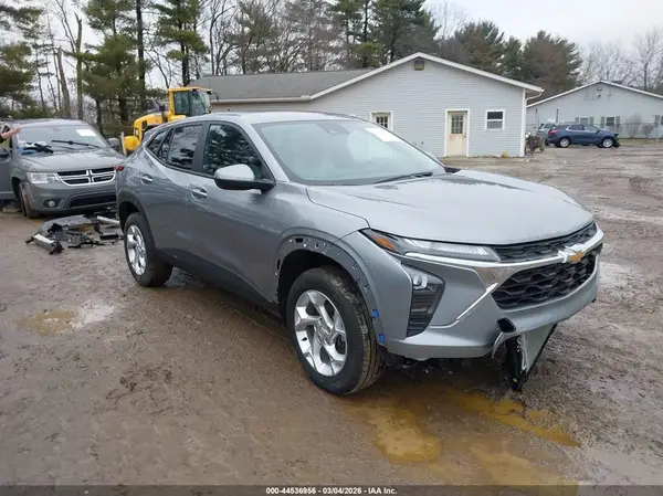 KL77LFEP3SC135017 2025 CHEVROLET TRAX - Image 1
