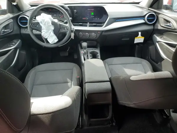 KL77LFEP3SC137978 2025 CHEVROLET TRAX - Image 8