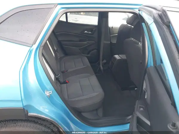 KL77LFEP3SC152254 2025 CHEVROLET TRAX - Image 8