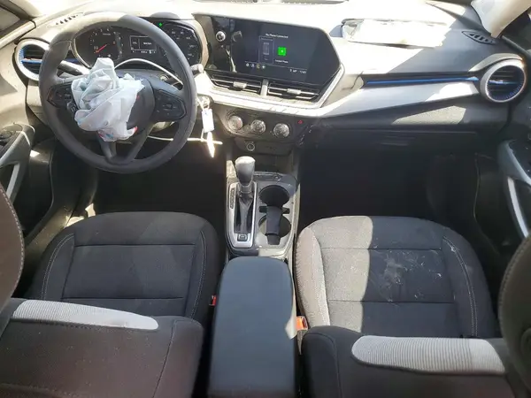 KL77LFEP3SC154750 2025 CHEVROLET TRAX - Image 8
