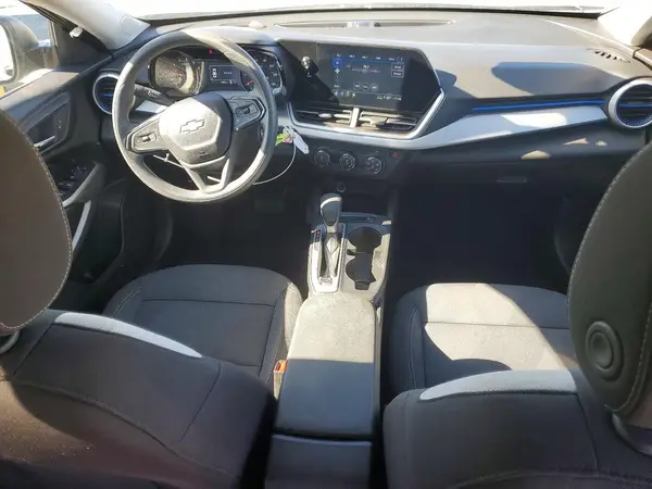 KL77LFEP3SC165358 2025 CHEVROLET TRAX - Image 8
