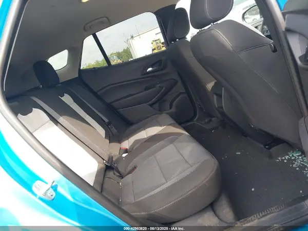 KL77LFEP3SC165991 2025 CHEVROLET TRAX - Image 8