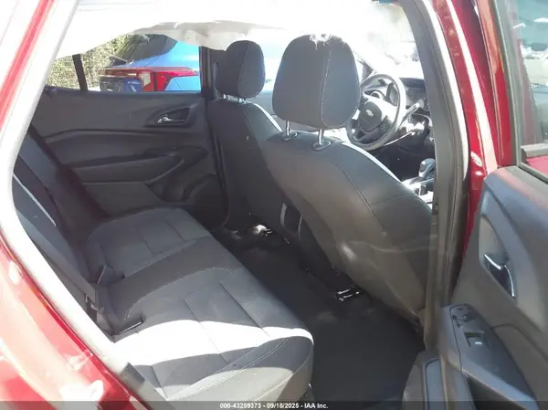 KL77LFEP3SC173444 2025 CHEVROLET TRAX - Image 8