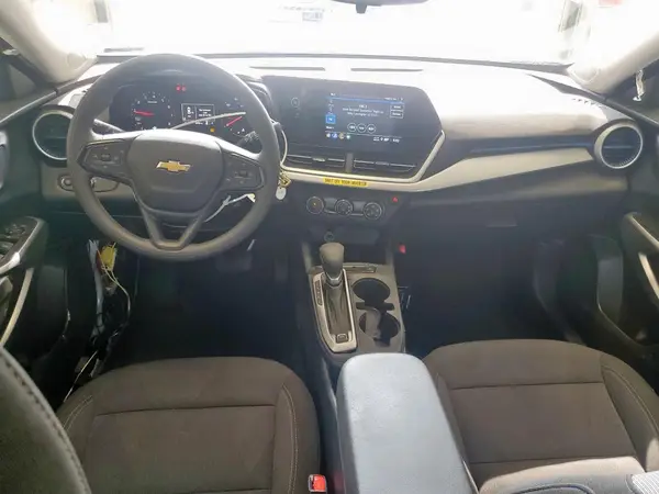 KL77LFEP3SC178532 2025 CHEVROLET TRAX - Image 8