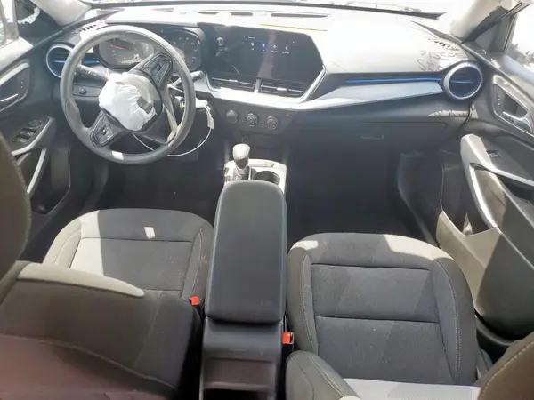 KL77LFEP3SC188249 2025 CHEVROLET TRAX - Image 8
