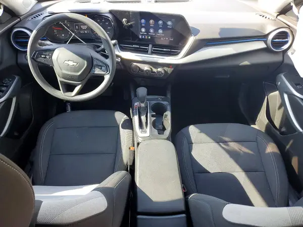 KL77LFEP3SC279571 2025 CHEVROLET TRAX - Image 8