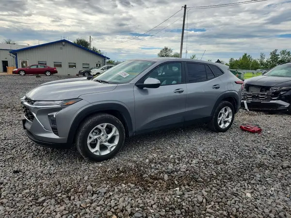 KL77LFEP3SC291445 2025 CHEVROLET TRAX - Image 1