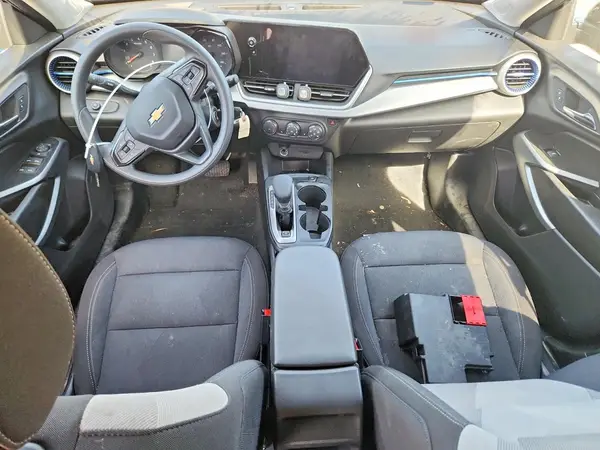 KL77LFEP3SC296595 2025 CHEVROLET TRAX - Image 8