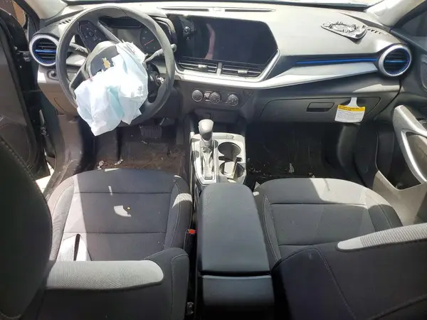 KL77LFEP3SC339459 2025 CHEVROLET TRAX - Image 8