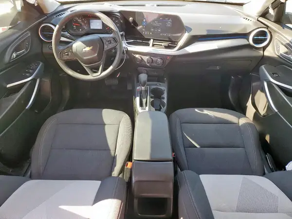 KL77LFEP4SC003044 2025 CHEVROLET TRAX - Image 8