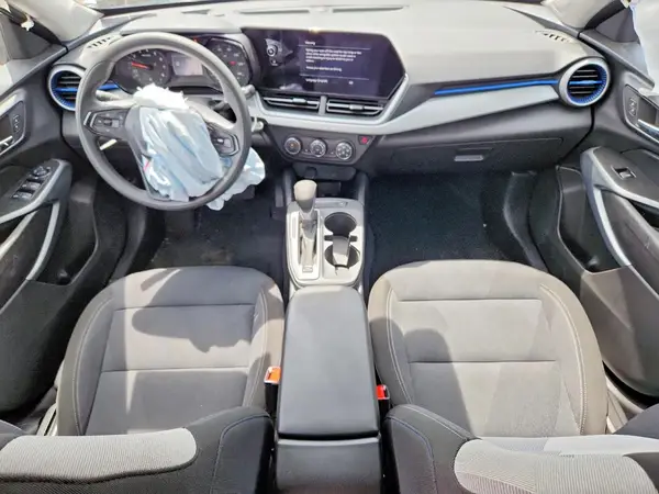 KL77LFEP4SC049697 2025 CHEVROLET TRAX - Image 8