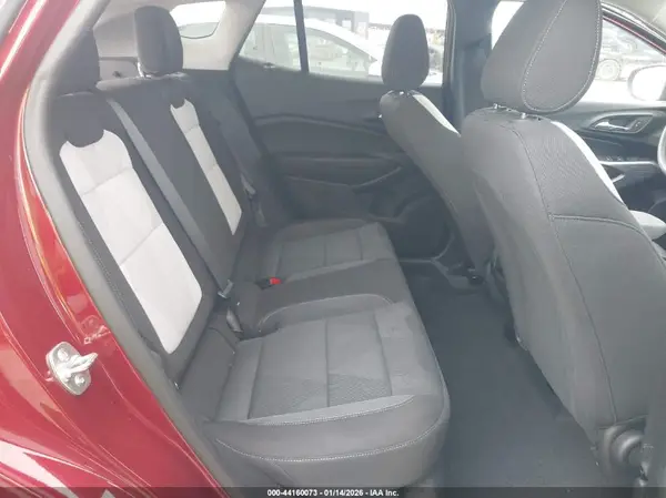 KL77LFEP4SC102916 2025 CHEVROLET TRAX - Image 8