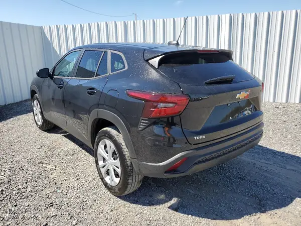 KL77LFEP4SC161609 2025 CHEVROLET TRAX - Image 2