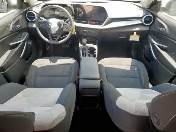 KL77LFEP4SC164090 2025 CHEVROLET TRAX - Image 8