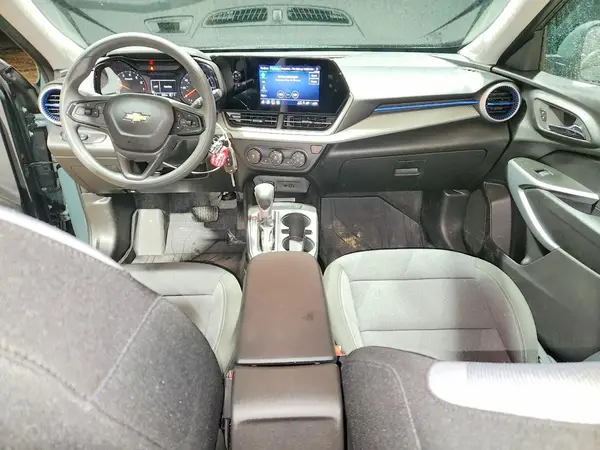 KL77LFEP4SC344914 2025 CHEVROLET TRAX - Image 8