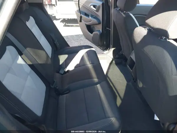 KL77LFEP4TC020640 2026 CHEVROLET TRAX - Image 8
