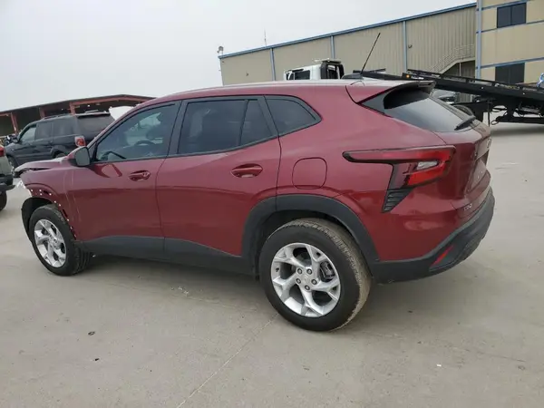 KL77LFEP5SC018037 2025 CHEVROLET TRAX - Image 2